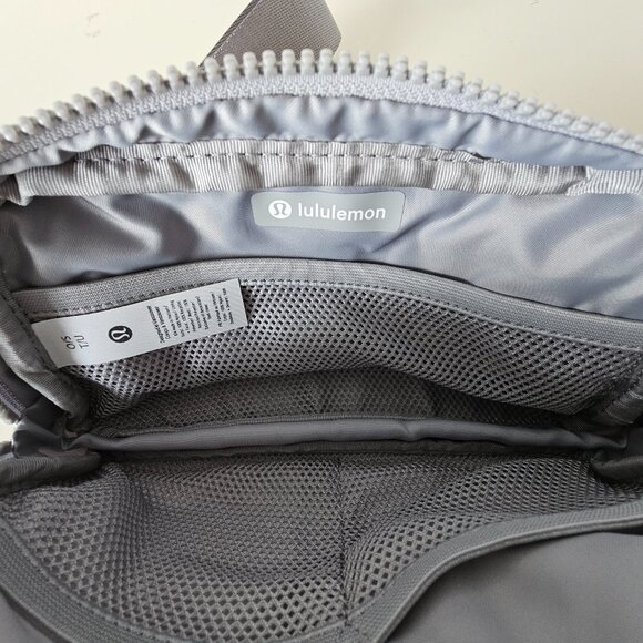 NWT LULULEMON Everywhere Belt Bag 1L SILD Silver Grey - Picture 9 of 12